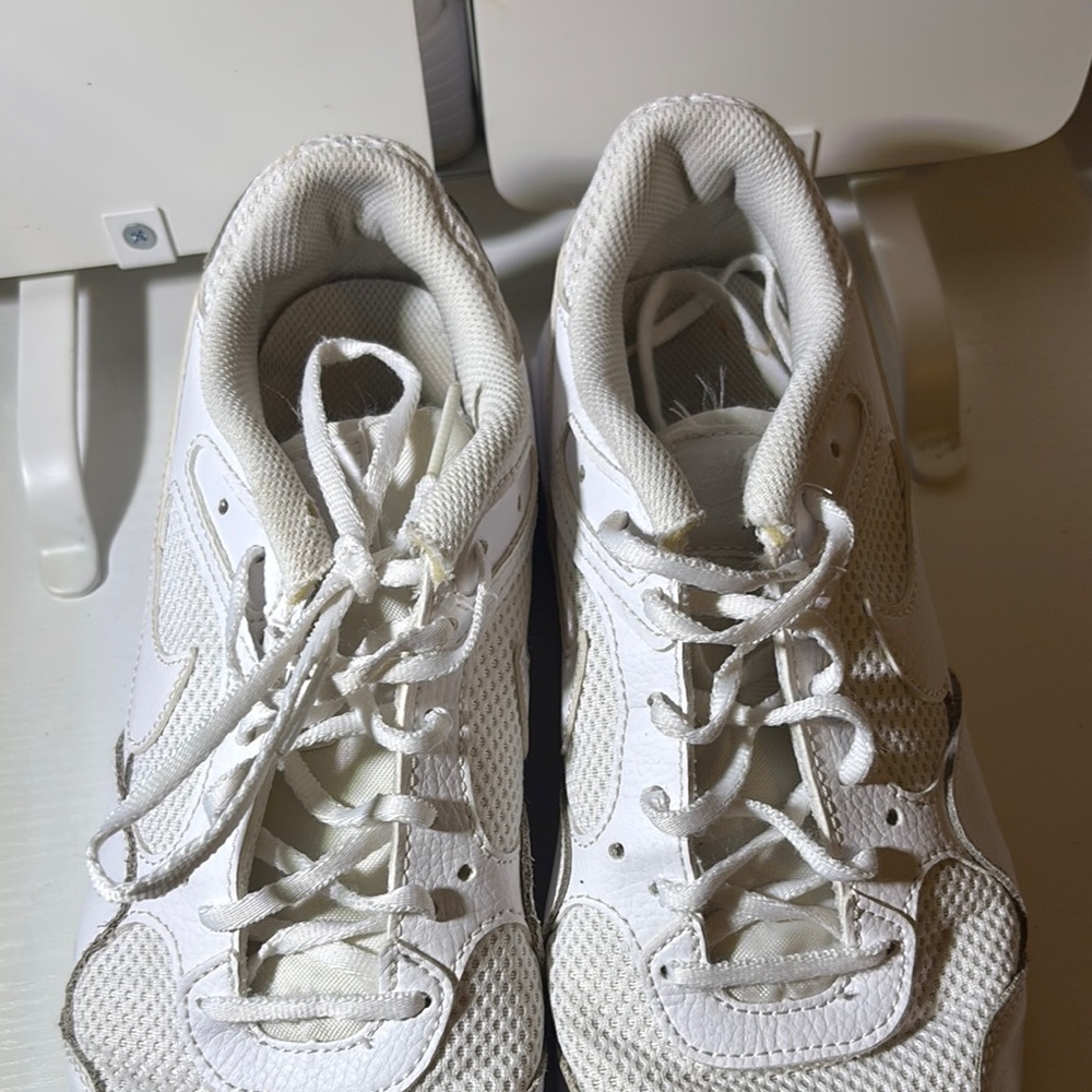 Nike Air Max White Sneakers - Picture 4 of 5